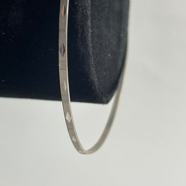 Eleganter Weißgold Armreif von FBM