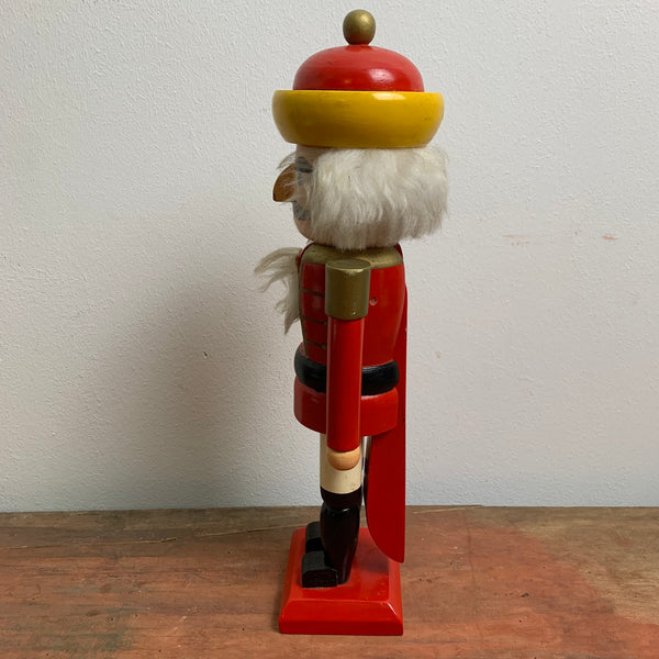 Alter Holz Nussknacker aus dem Erzgebirge