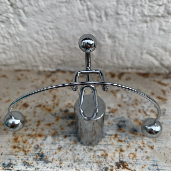 Kinetische Balancefigur Gewichtheber