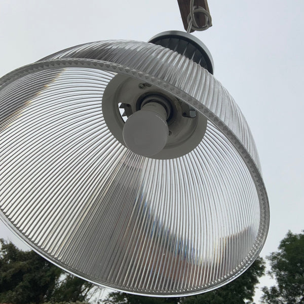 Industrielle Pendelleuchte aus Aluminium und Acrylglas