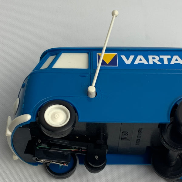 VW Bus Soundwagon von Tamco mit Varta Werbung