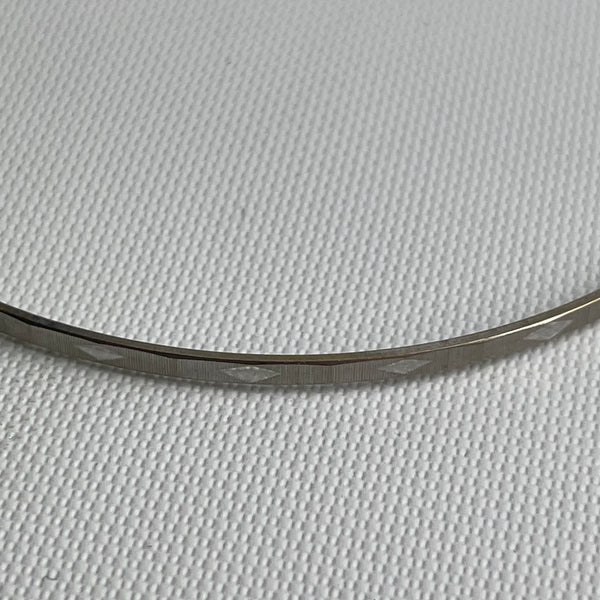 Eleganter Weißgold Armreif von FBM