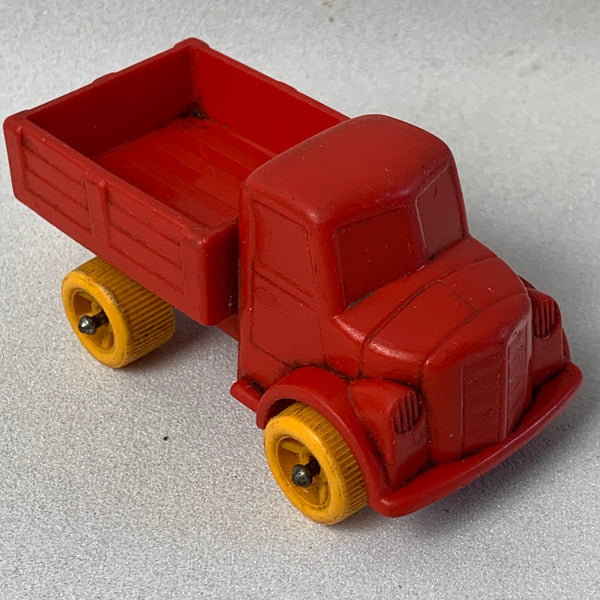 Viking Plast no. 4224 Truck Lorry Auto Sweden in rot