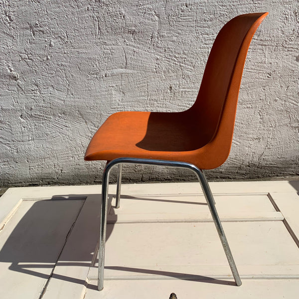 70er Jahre Stapelstuhl orange