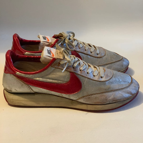 Nike Night Trak Sneaker (erste limitierte Originalausgabe)