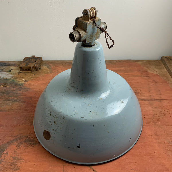 Bauhaus Lampe aus Emaille