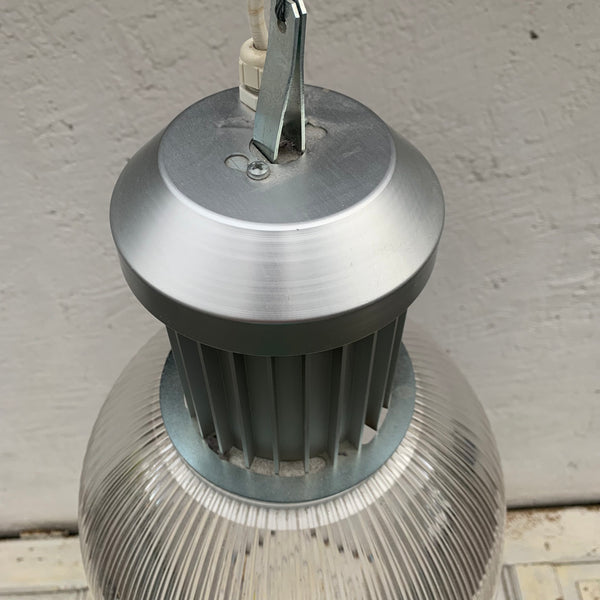 Industrielle Pendelleuchte aus Aluminium und Acrylglas