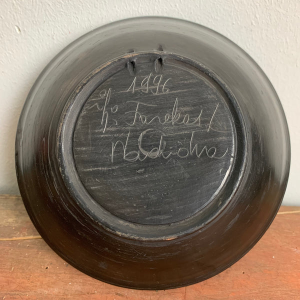 Black Pottery Wand Teller Schale von Istvan Fazekas aus Nadudvar in Ungarn