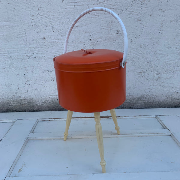 Vintage Nähkästchen in orange