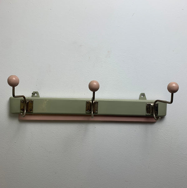 Vintage Garderobe