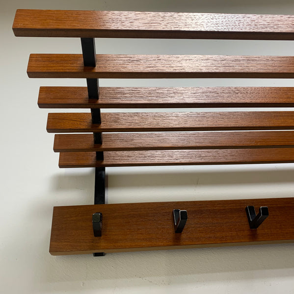 Skandinavische Mid Century Garderobe aus Teakholz