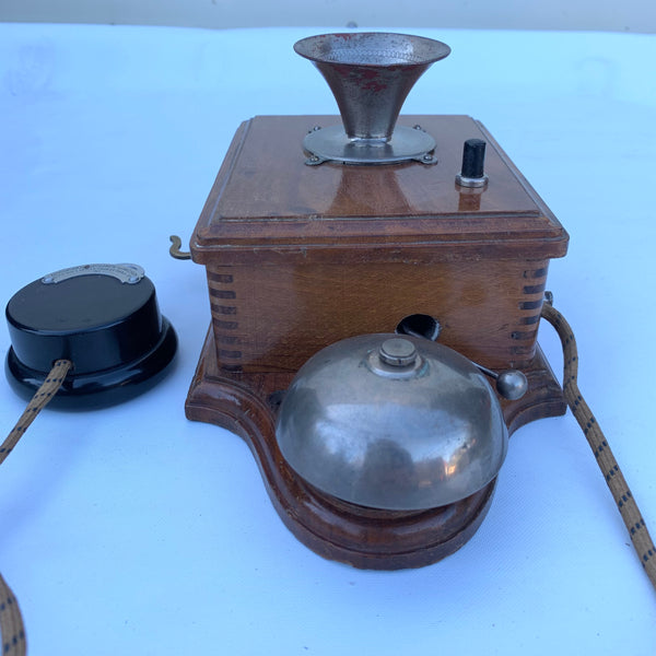 Antikes Wandtelefon