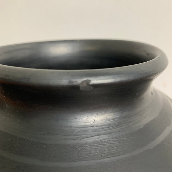 Black Pottery Vase von Istvan Fazekas aus Nadudvar in Ungarn