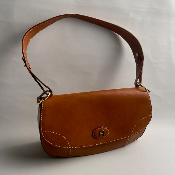 Kleine braune Leder Damen Handtasche von Aigner