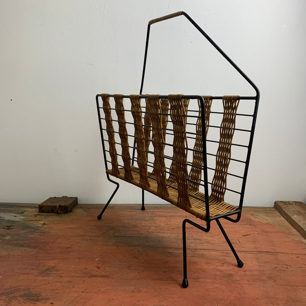 Vintage Zeitungsständer aus Rattan im String Style