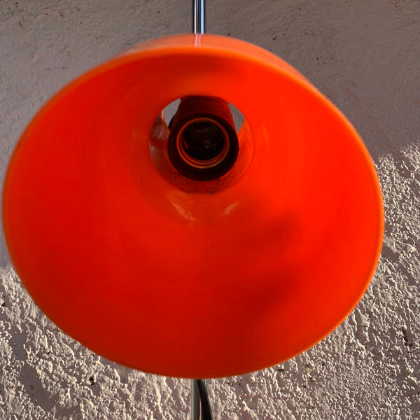 Orangene vintage Tischlampen von ARO