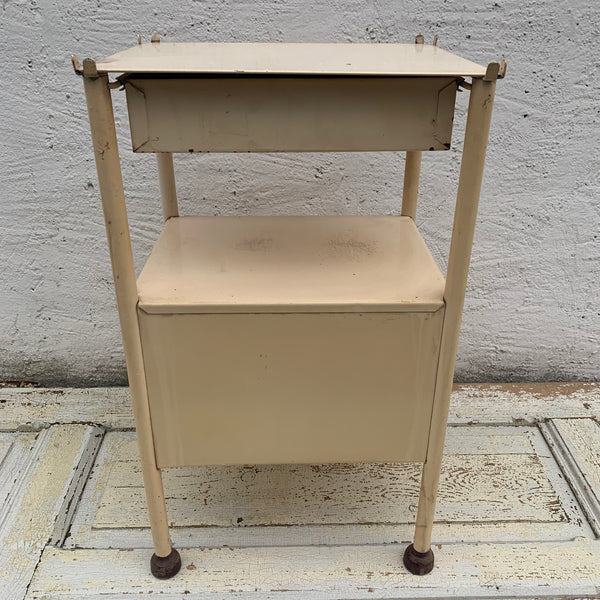 Vintage Metallschrank Arztschrank