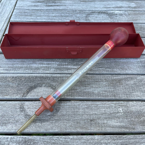 Alter Frostschutzprüfer Pipette in Metallbox