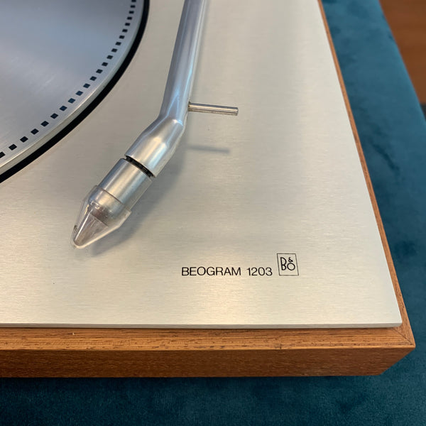 Plattenspieler Bang and Olufsen beogram 1203