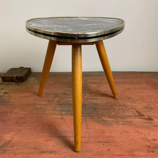 Kleiner Nierentisch / Hocker 50er Jahre