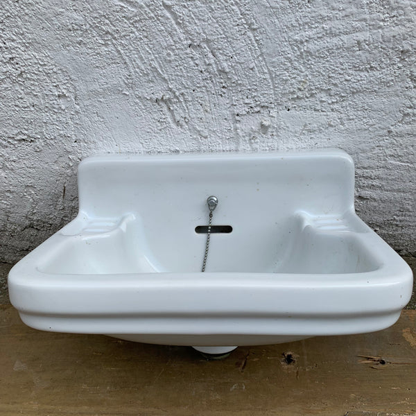 Historisches kleines Waschbecken