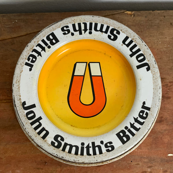 Vintage Aschenbecher John Smith‘s Bitter