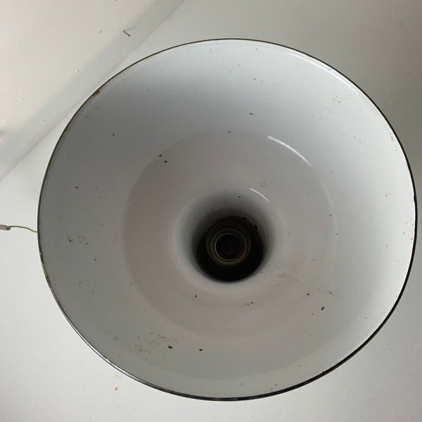 Bauhaus Lampe aus Emaille