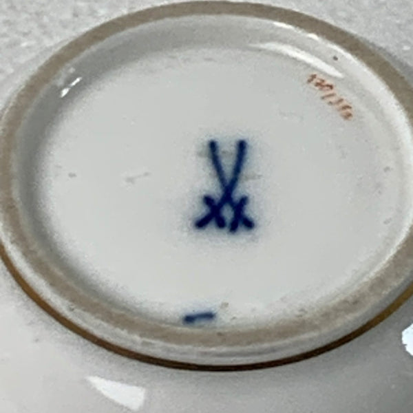 Kleine Blumenvase von Meissen Schwertermarke