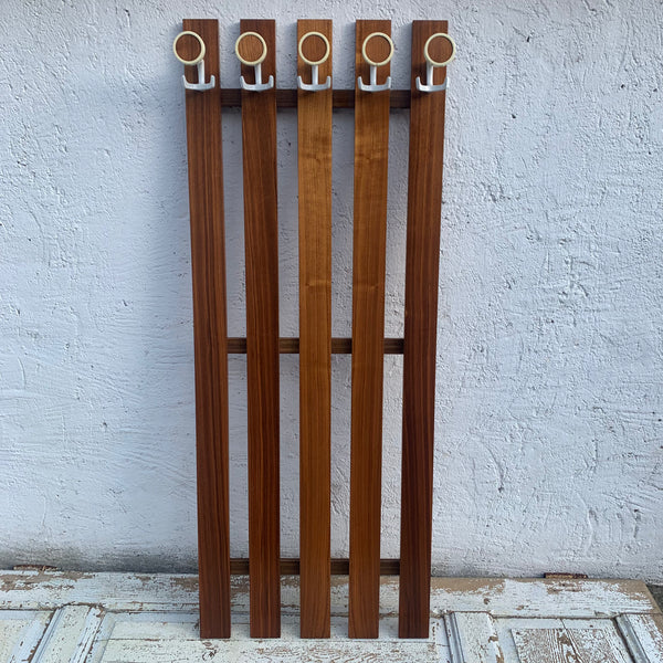 Mid Century Teakholz Garderobe