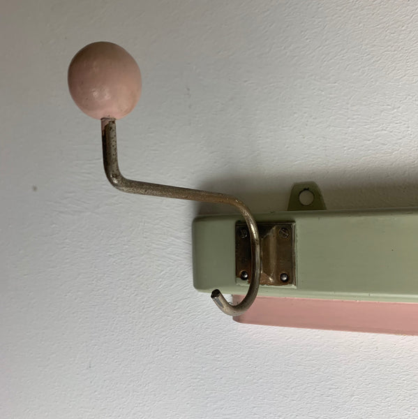 Vintage Garderobe
