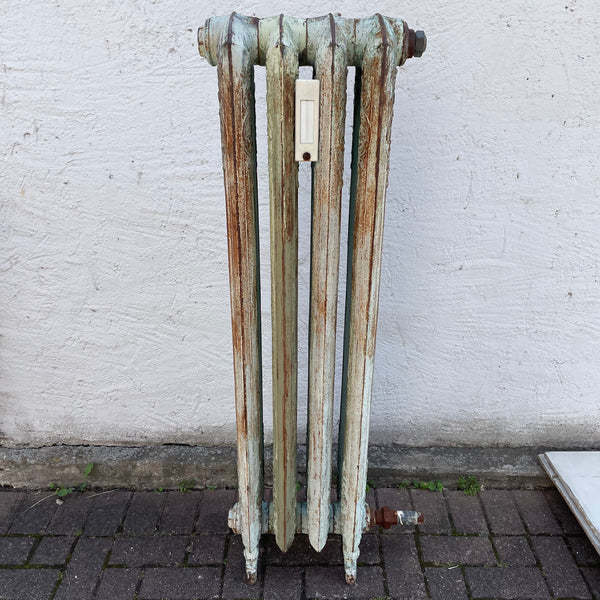 Antiker Jugendstil Heizkörper mit 4 Rippen