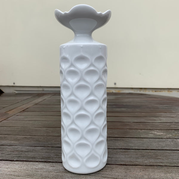 Weiße Vase Meissen Schwertermarke Model 50203