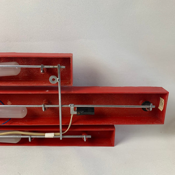 Große rote Struktur Wandlampe von Uwe Mersch