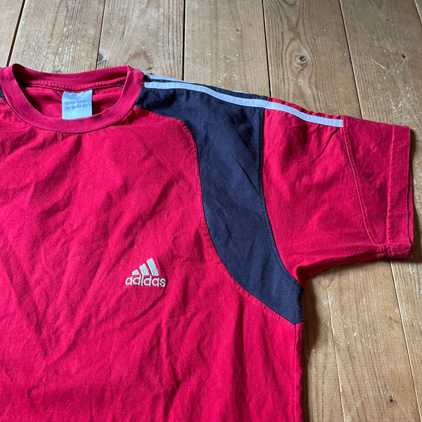 Adidas Vintage T-Shirt in rot