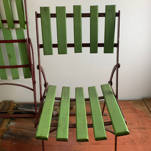 2 Biergarten Klapp Stühle rot grün