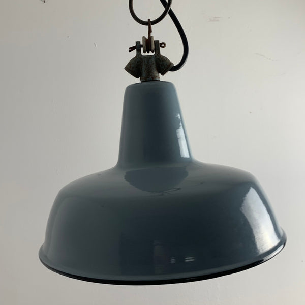 Bauhaus Lampe aus Emaille