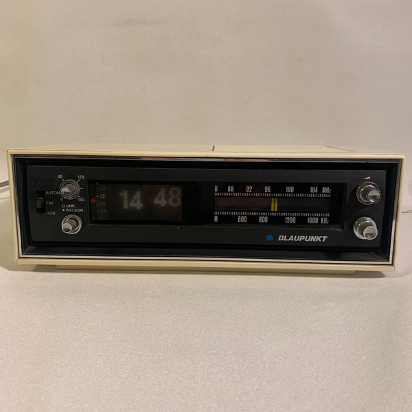 Klappzahlenwecker Radio Digita 24 der Marke Blaupunkt